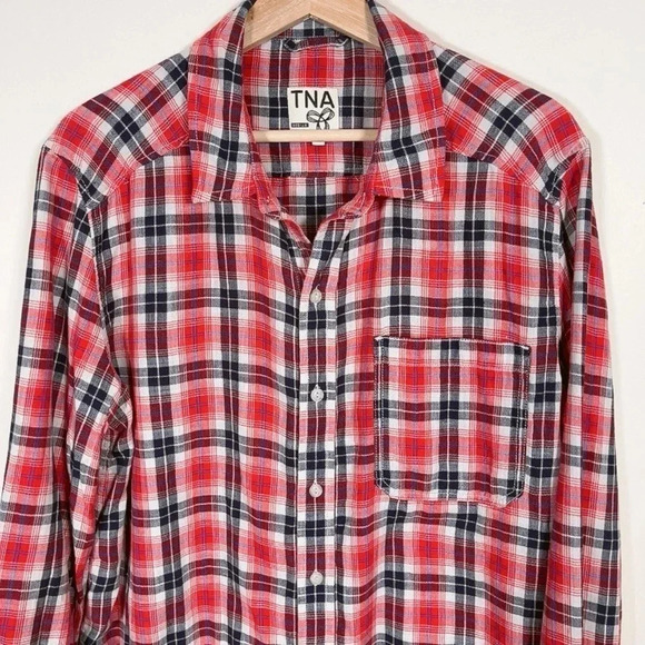 Aritzia Womens Medium Tna Boyfriend Plaid  Shirt - Picture 3 of 13